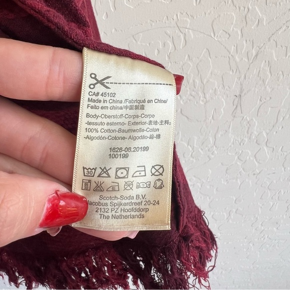 Scotch and Soda Club Mirage Button Down Shirt in Maroon Raw Hem - Picture 6 of 8